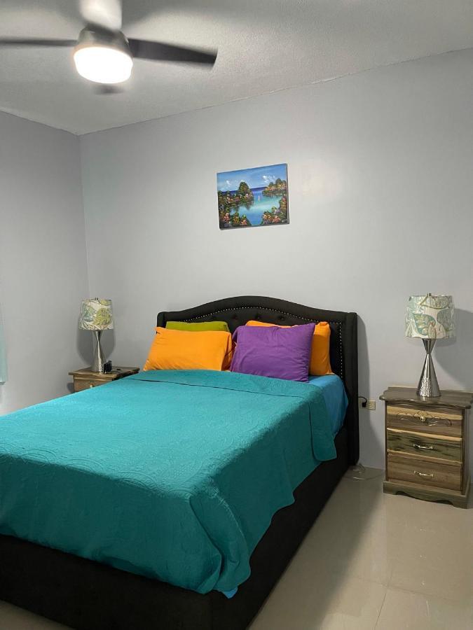 Jamrock Suites Kingston Exterior foto